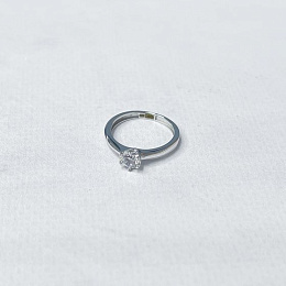 Золота каблучка з фіанітами 0.05ct