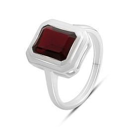 Sterling silver ring with garnet 2.942ct