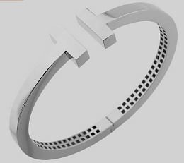Gold bracelet without stones