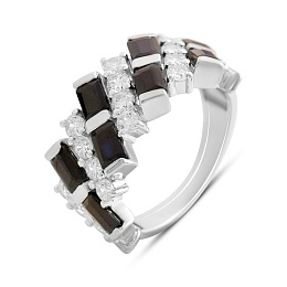 Silver ring with a 5.625ct sapphire and cubic zirconia stones