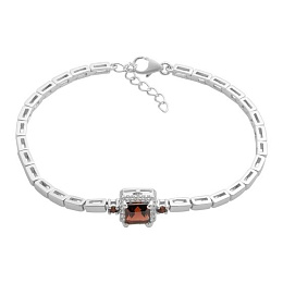Silver bracelet with a 1.765-carat garnet