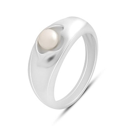 Silver ring with pearls 2.5ct