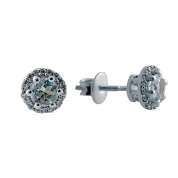 Silver earrings with a 1.572-carat topaz