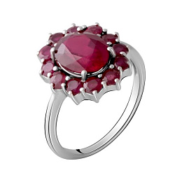 Silver ring with a 5.388-carat ruby
