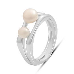 Silver ring with pearls 2.5ct