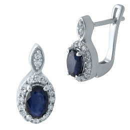 Silver earrings with a 1.659-carat sapphire